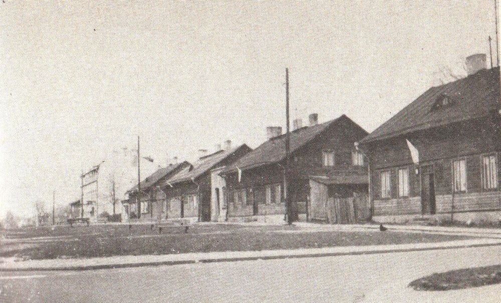 Początek ulicy Spornej, strona nieparzysta, lata 60. XX w.